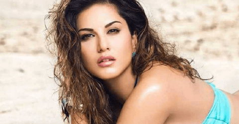 কলেজের মেধা তালিকায় সানি লিওন!