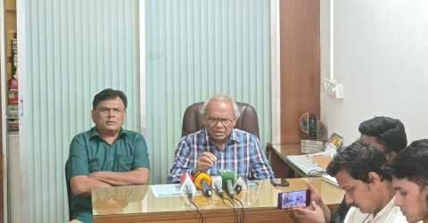 অনেক আত্মত্যাগের বিনিময়ে বিএনপি সরকার ক্ষমতায় এসেছে: রিজভী
