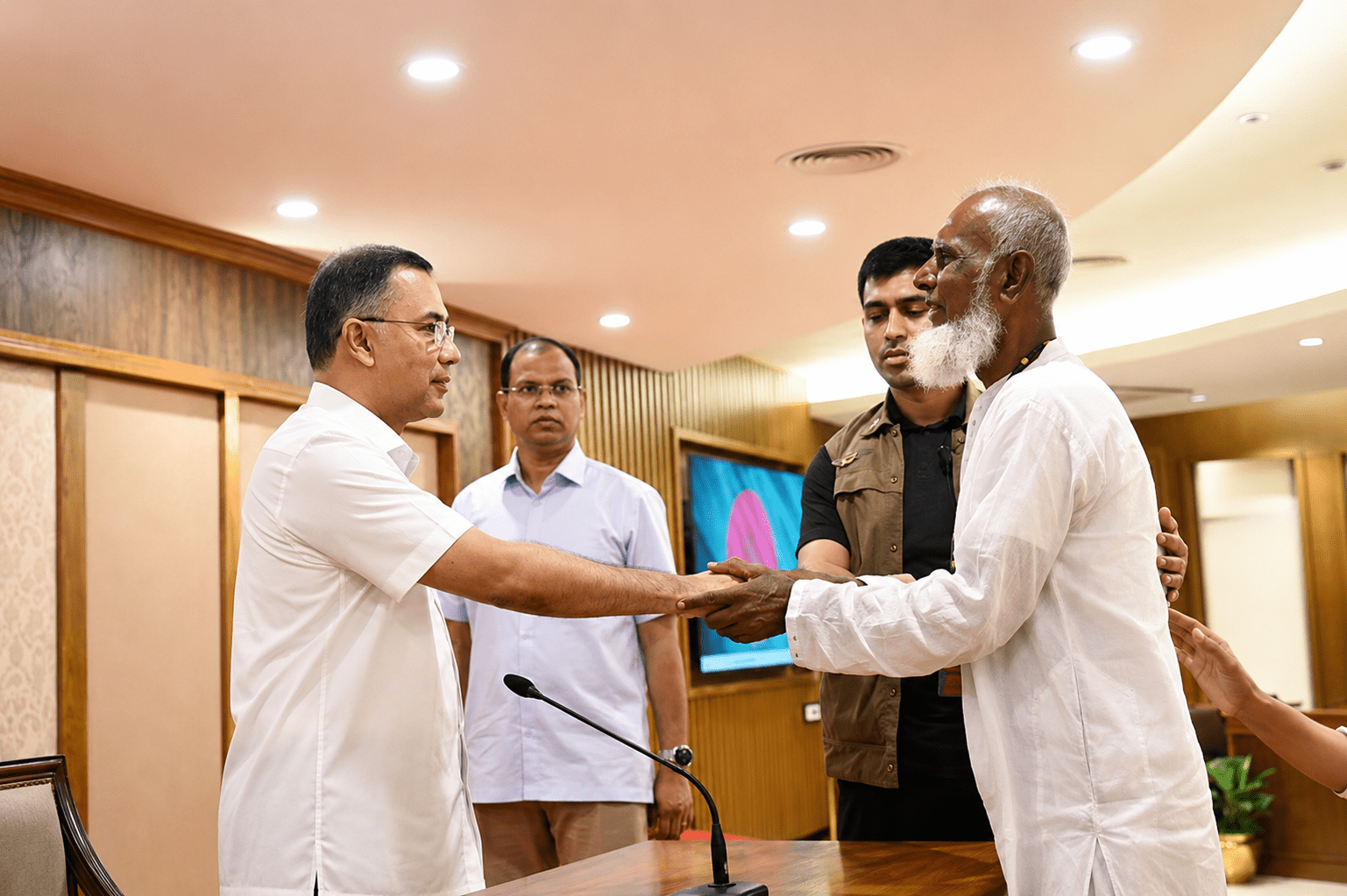 শহীদদের আকাঙ্ক্ষা পূরণে সরকার বদ্ধপরিকর: প্রধানমন্ত্রী